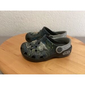Crocs Star Wars Mandalorian Clogs Kids Size C9 Black Grogu Baby Yoda Jibbitz